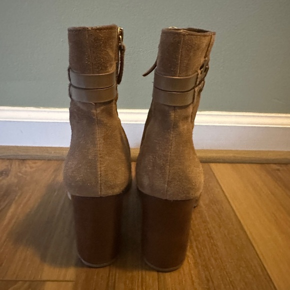 Tory Burch LEIGH LUG SOLE BOOTIE IN RIVER ROCK/ RIVER ROCK size 6.5 - Picture 5 of 12